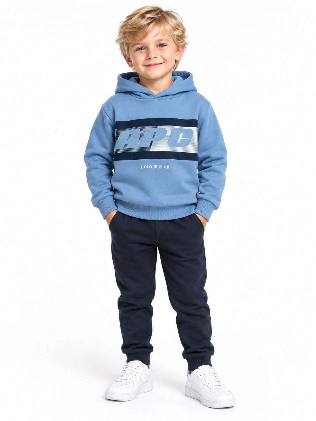 Felpa bambino Aspen Polo Club azzurra con cappuccio APC indossata