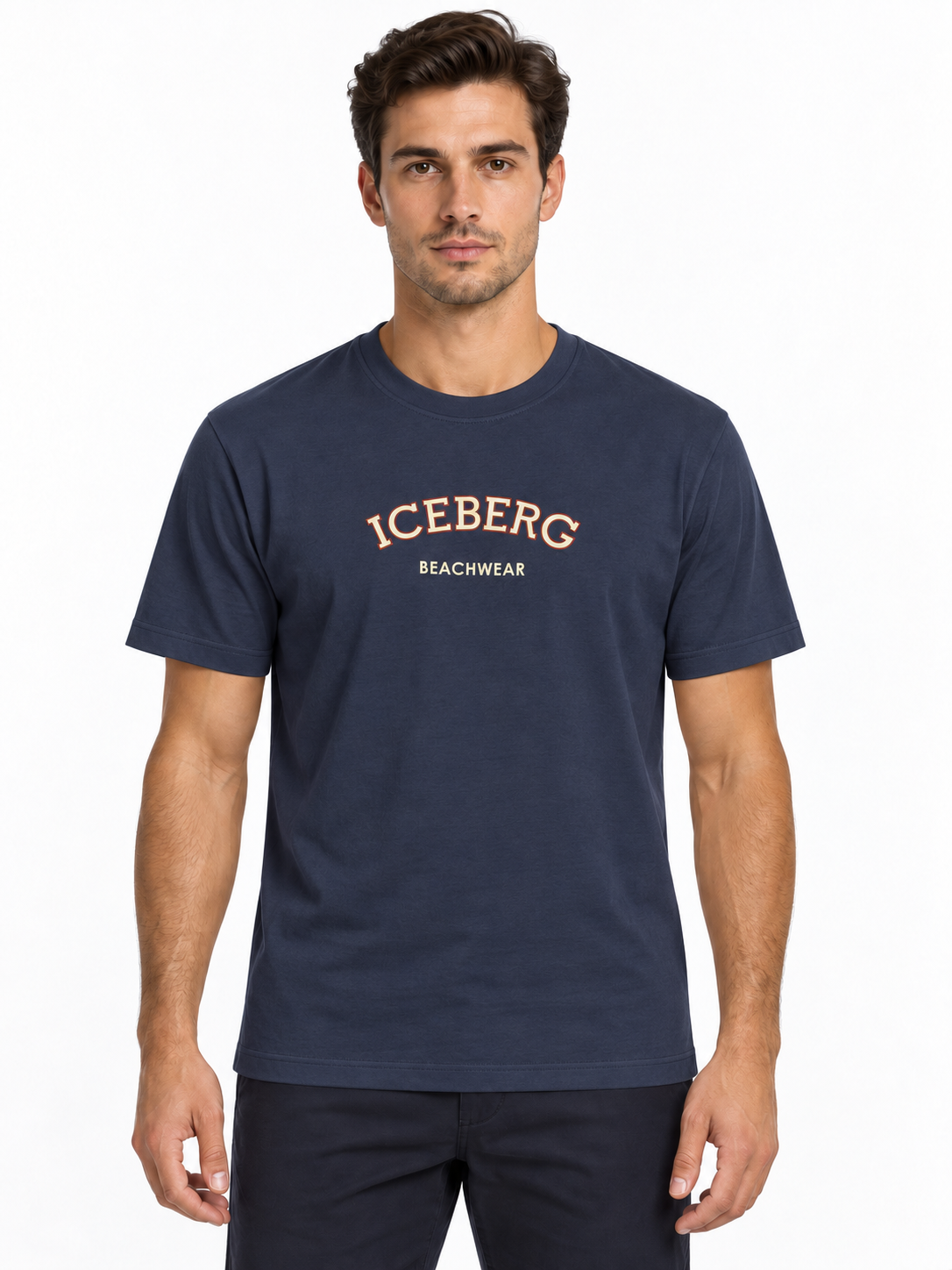 T-shirt Iceberg Beachwear blu sul modello Wonder Store
