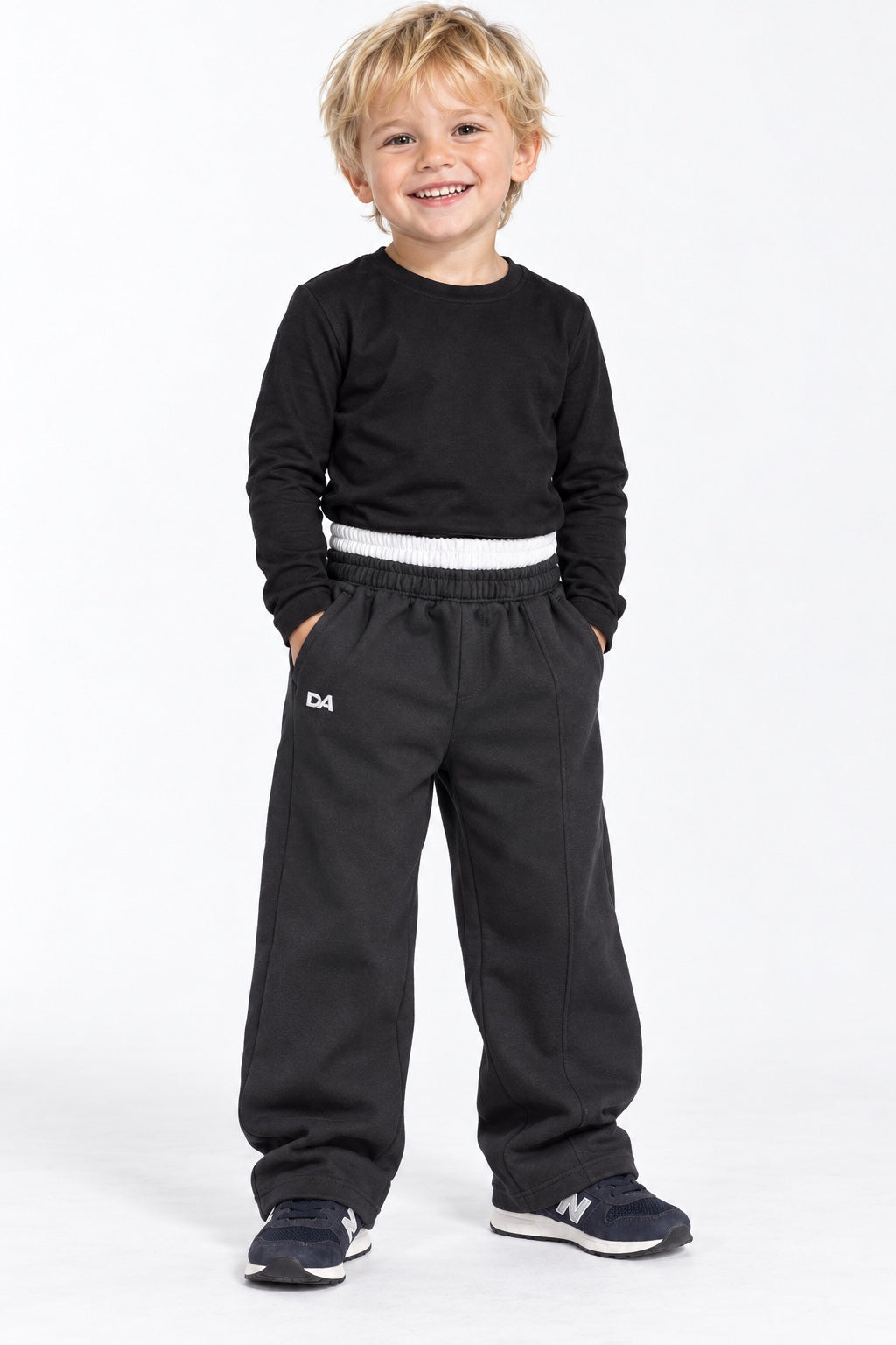 Pantaloni bambino neri con doppio elastico e logo DA