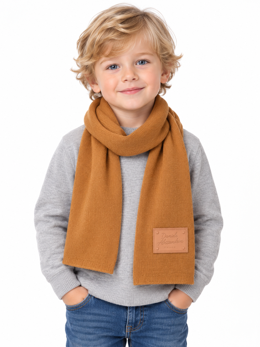 Sciarpa bambino Cammello indossata