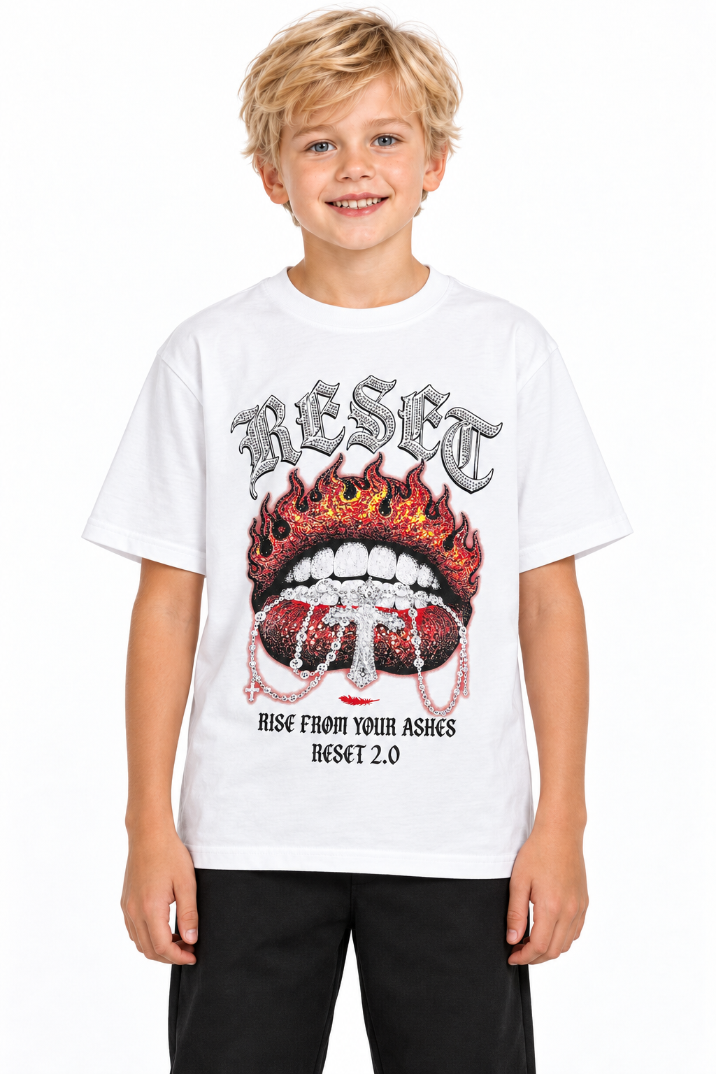 T-shirt Reset 2.0 bambino Bianco indossata
